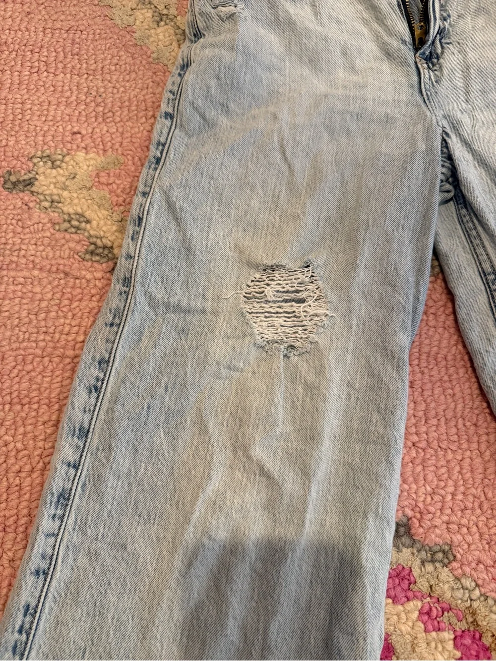 Light Blue Distressed Kid’s Abercrombie Jeans. Size 9/10